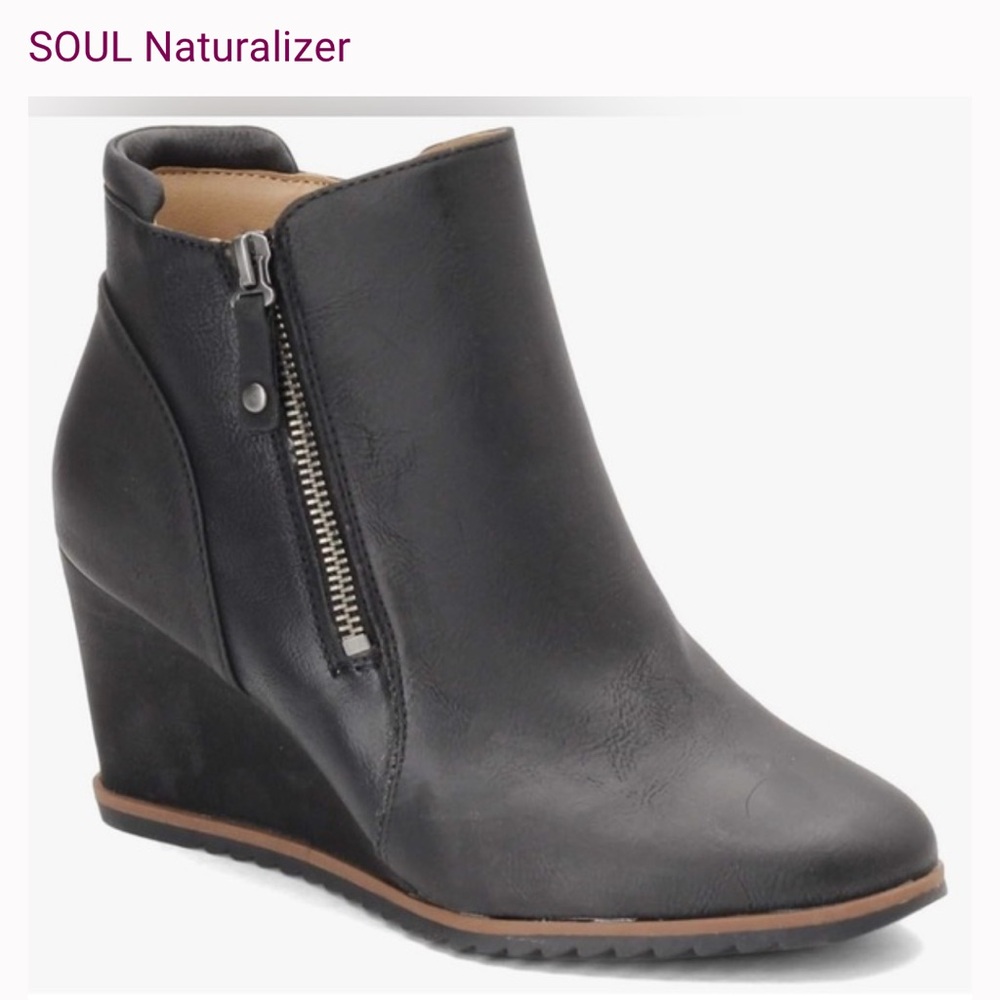 NATURALIZER SOUL Women's Black Haley Wedge Ankle Bootie size 8